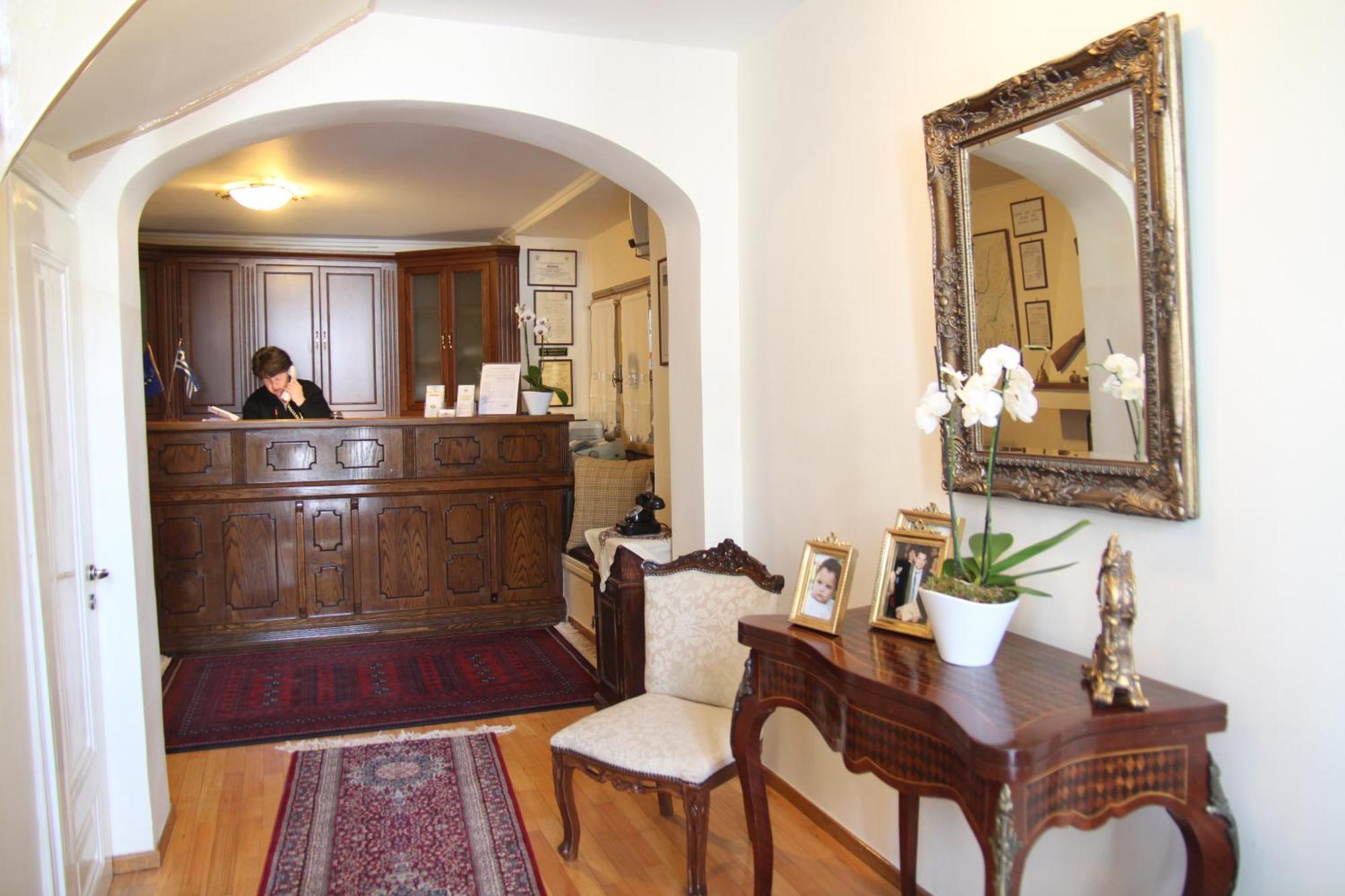Hotel Panellinion Трикала Экстерьер фото